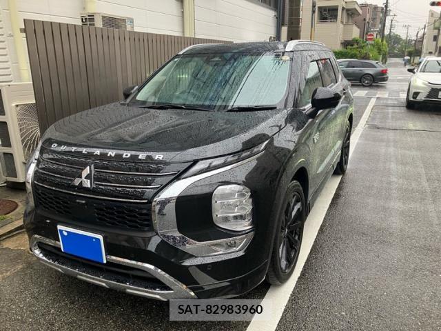 Mitsubishi OUTLANDER PHEV 2022-03 7021207-0