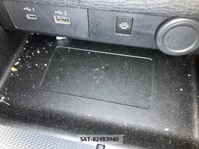 Mitsubishi OUTLANDER PHEV 2022-03 7021207-15