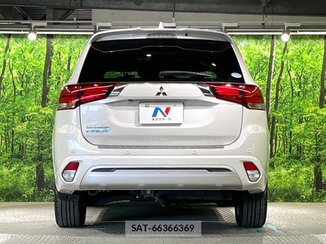 Mitsubishi OUTLANDER PHEV 2019-02 7021208-14