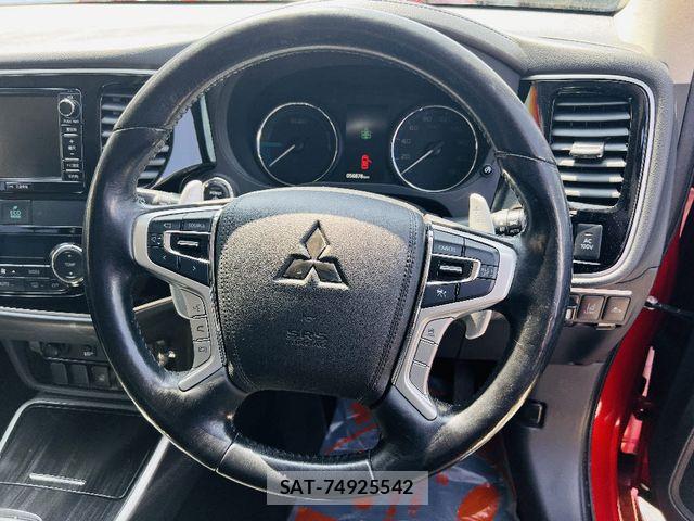 Mitsubishi OUTLANDER PHEV 2015-08 7021211-11