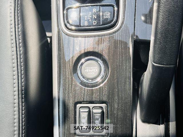 Mitsubishi OUTLANDER PHEV 2015-08 7021211-22