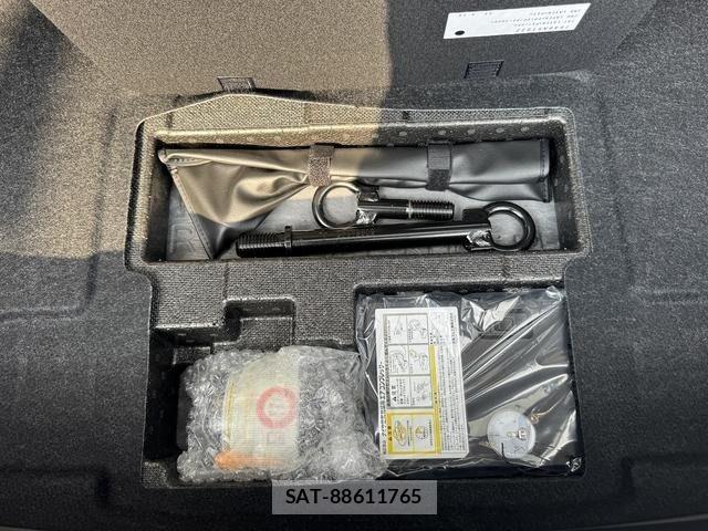 Mitsubishi OUTLANDER PHEV 2023-06 7021210-25