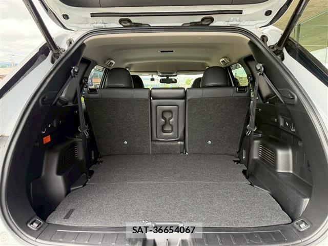 Mitsubishi OUTLANDER PHEV 2023-08 7060154-18