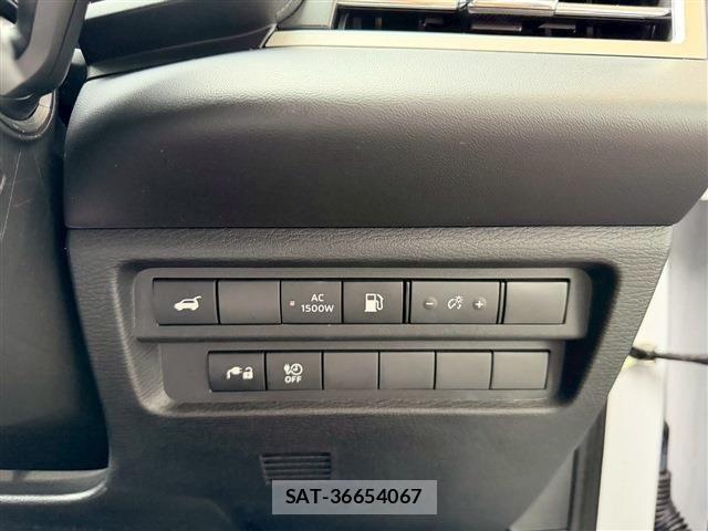 Mitsubishi OUTLANDER PHEV 2023-08 7060154-26