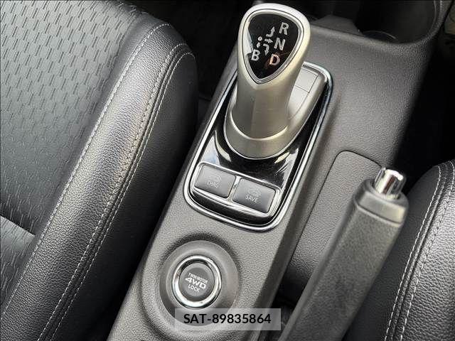 Mitsubishi OUTLANDER PHEV 2014-01 7060159-16