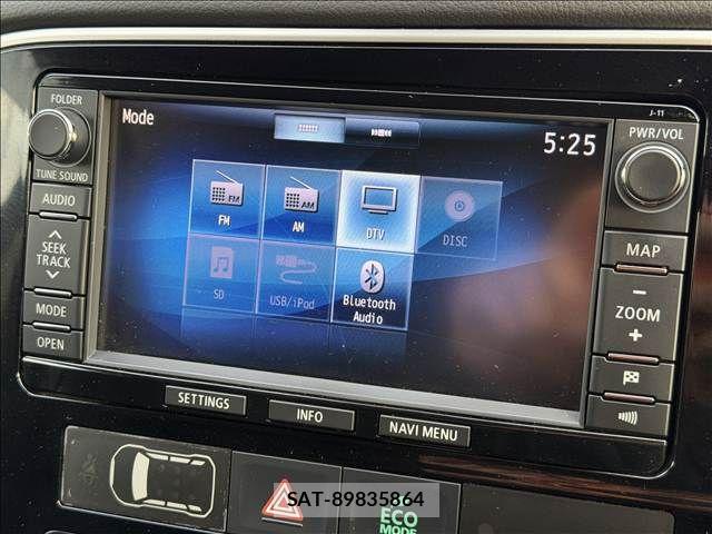 Mitsubishi OUTLANDER PHEV 2014-01 7060159-2