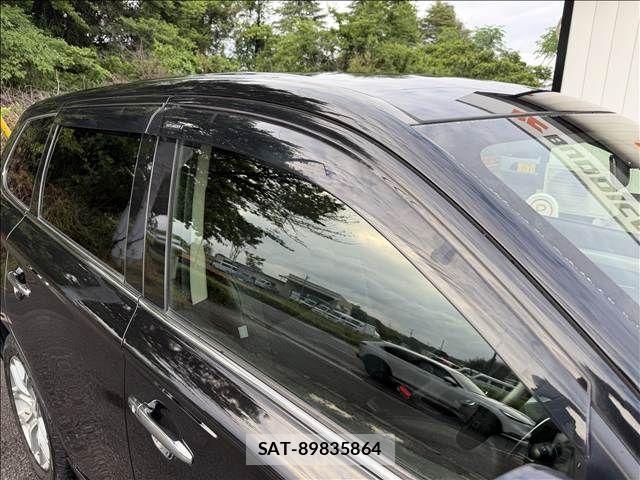 Mitsubishi OUTLANDER PHEV 2014-01 7060159-27