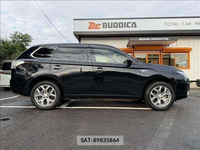 Mitsubishi OUTLANDER PHEV 2014-01 7060159-6