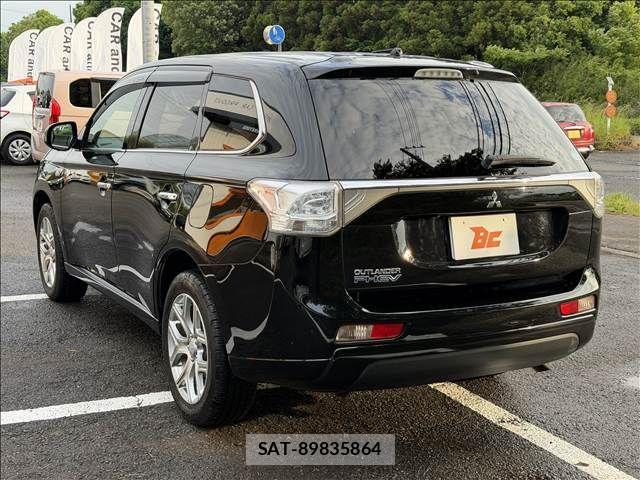 Mitsubishi OUTLANDER PHEV 2014-01 7060159-7