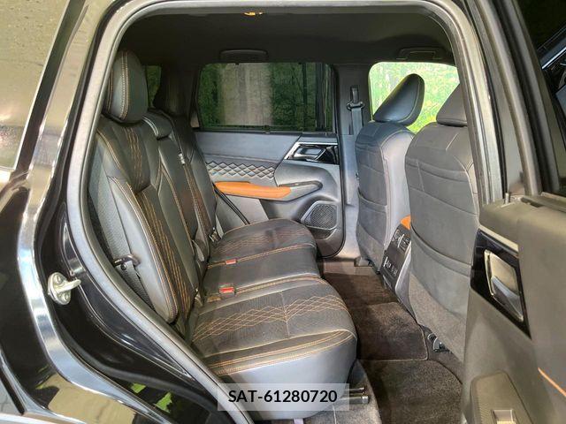 Mitsubishi OUTLANDER PHEV 2022-05 7060151-8