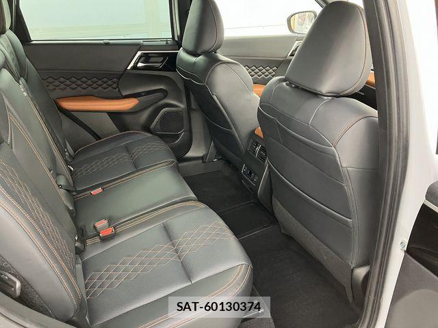 Mitsubishi OUTLANDER PHEV 2022-01 7060152-10