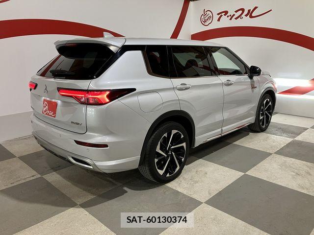 Mitsubishi OUTLANDER PHEV 2022-01 7060152-28