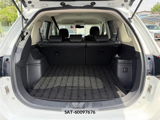 Mitsubishi OUTLANDER PHEV 2016-03 7060157-19