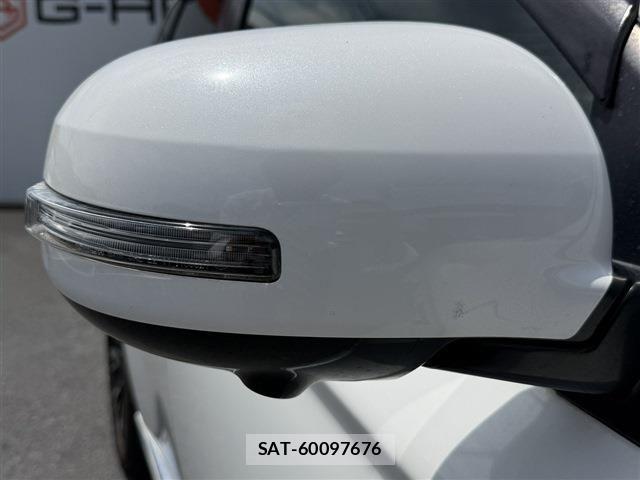 Mitsubishi OUTLANDER PHEV 2016-03 7060157-26