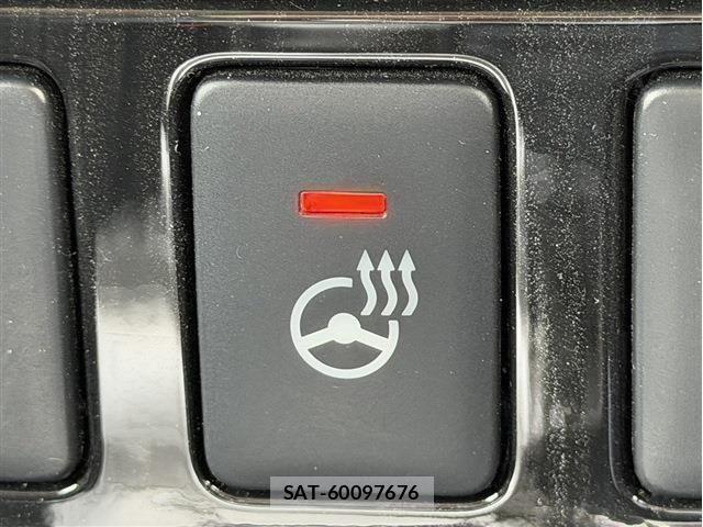 Mitsubishi OUTLANDER PHEV 2016-03 7060157-6