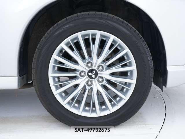 Mitsubishi OUTLANDER PHEV 2019-01 7060156-16
