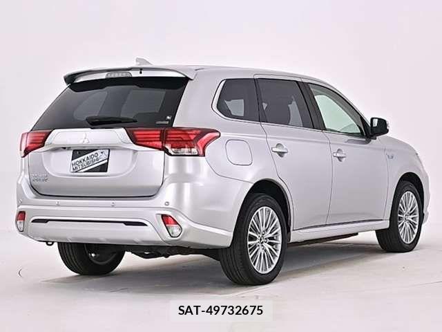 Mitsubishi OUTLANDER PHEV 2019-01 7060156-17