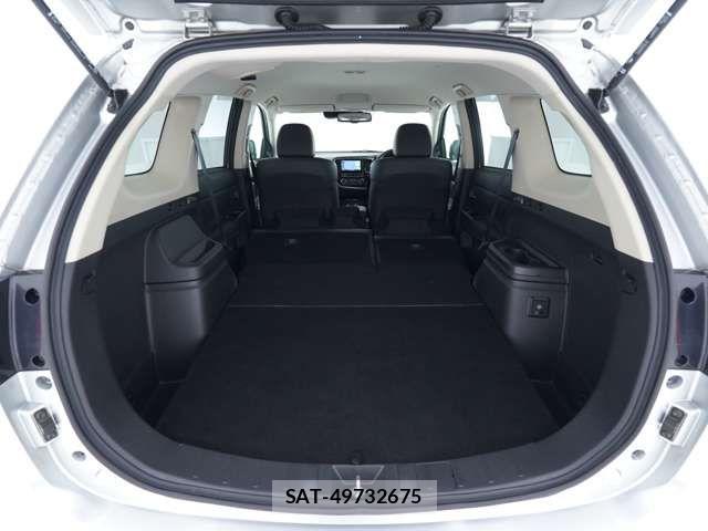 Mitsubishi OUTLANDER PHEV 2019-01 7060156-8