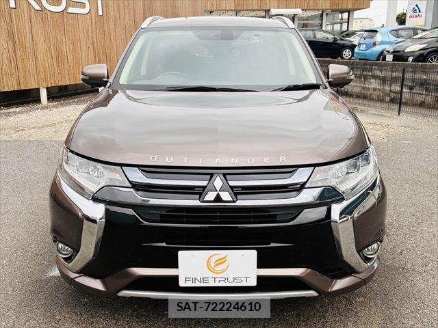 Mitsubishi OUTLANDER PHEV 2015-09 7060158-15