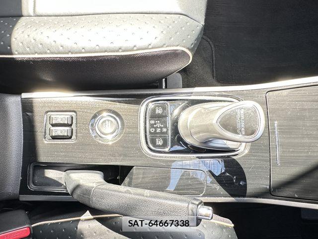 Mitsubishi OUTLANDER PHEV 2016-03 7060155-20