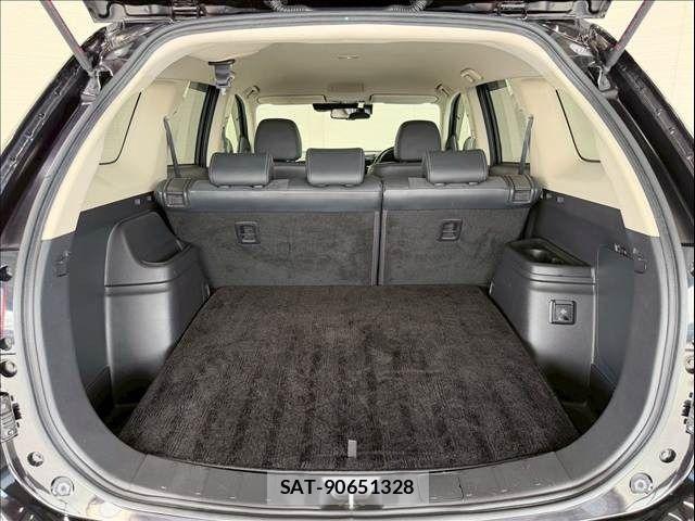 Mitsubishi OUTLANDER PHEV 2018-08 7060160-10