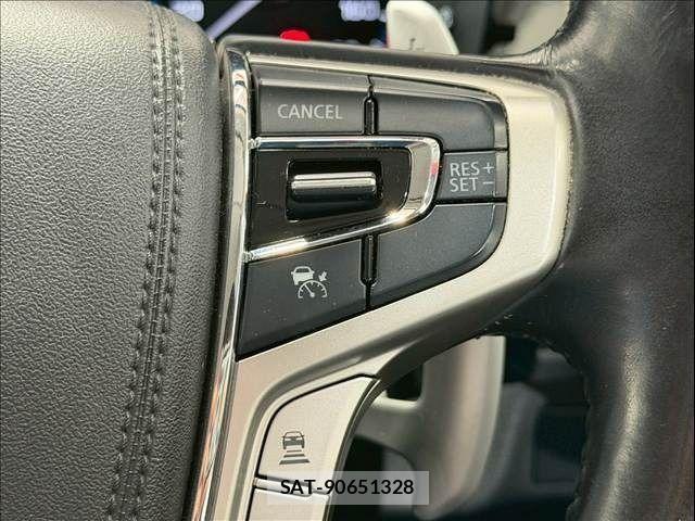 Mitsubishi OUTLANDER PHEV 2018-08 7060160-13