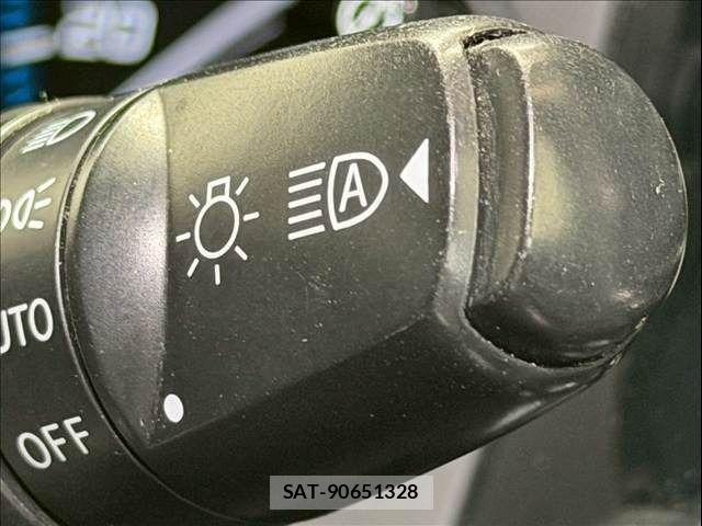 Mitsubishi OUTLANDER PHEV 2018-08 7060160-25