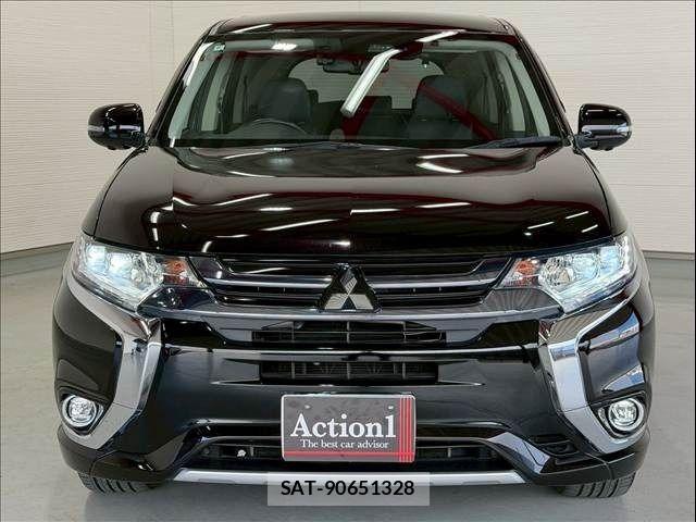 Mitsubishi OUTLANDER PHEV 2018-08 7060160-2