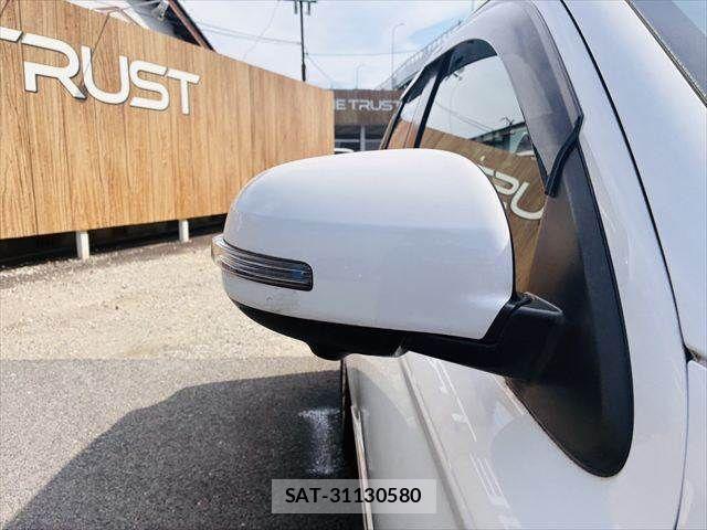 Mitsubishi OUTLANDER PHEV 2018-10 7223370-26