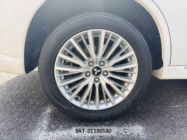 Mitsubishi OUTLANDER PHEV 2018-10 7223370-27