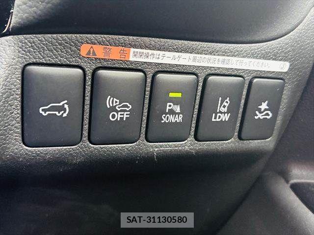 Mitsubishi OUTLANDER PHEV 2018-10 7223370-6