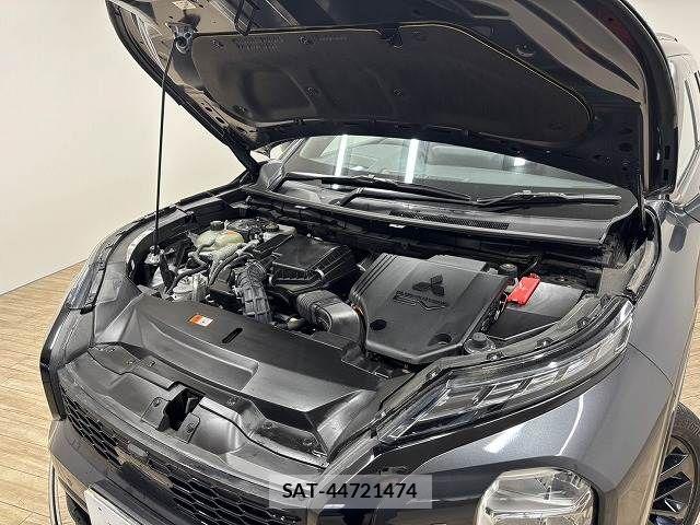 Mitsubishi OUTLANDER PHEV 2024-02 7223368-17