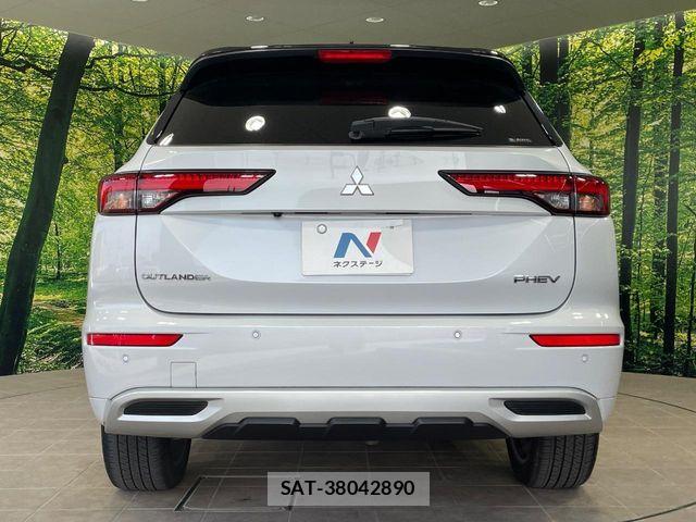 Mitsubishi OUTLANDER PHEV 2022-08 7218001-15