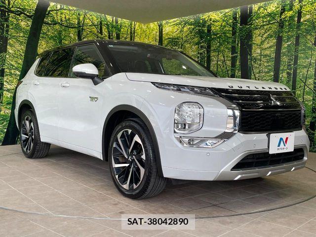 Mitsubishi OUTLANDER PHEV 2022-08 7218001-16