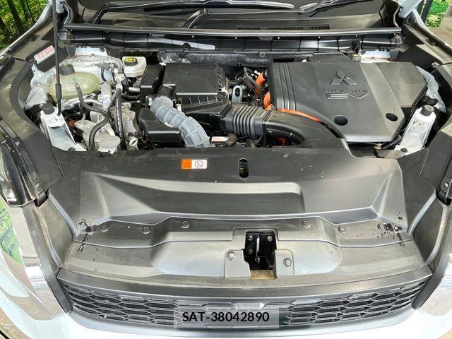 Mitsubishi OUTLANDER PHEV 2022-08 7218001-18