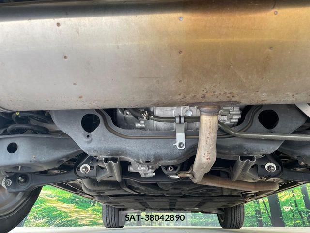 Mitsubishi OUTLANDER PHEV 2022-08 7218001-19