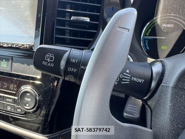 Mitsubishi OUTLANDER PHEV 2017-11 7223359-25