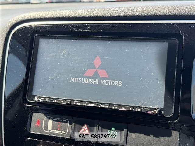 Mitsubishi OUTLANDER PHEV 2017-11 7223359-2