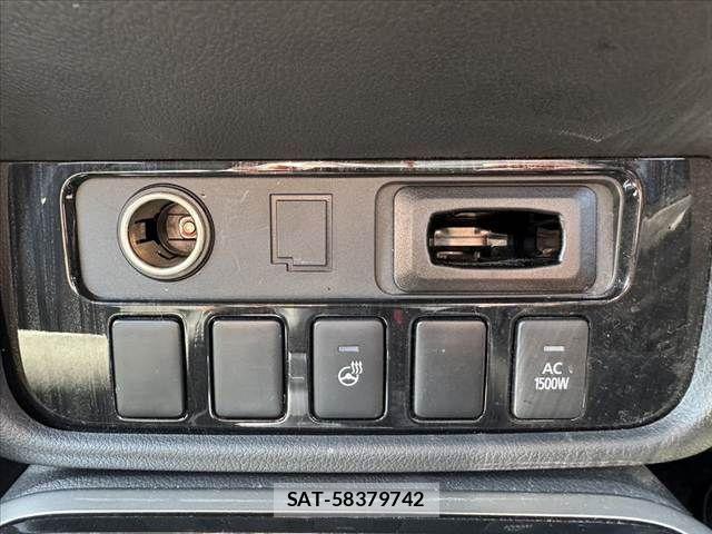 Mitsubishi OUTLANDER PHEV 2017-11 7223359-4