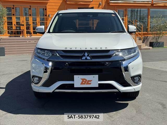 Mitsubishi OUTLANDER PHEV 2017-11 7223359-8
