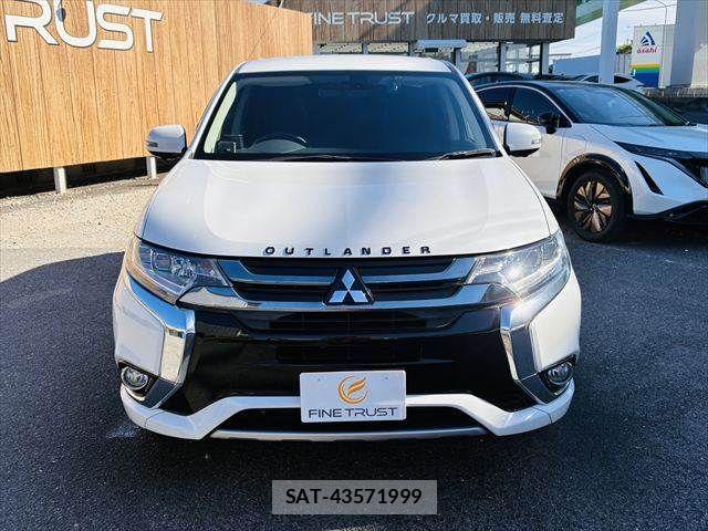 Mitsubishi OUTLANDER PHEV 2015-10 7216948-14