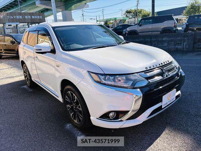 Mitsubishi OUTLANDER PHEV 2015-10 7216948-15