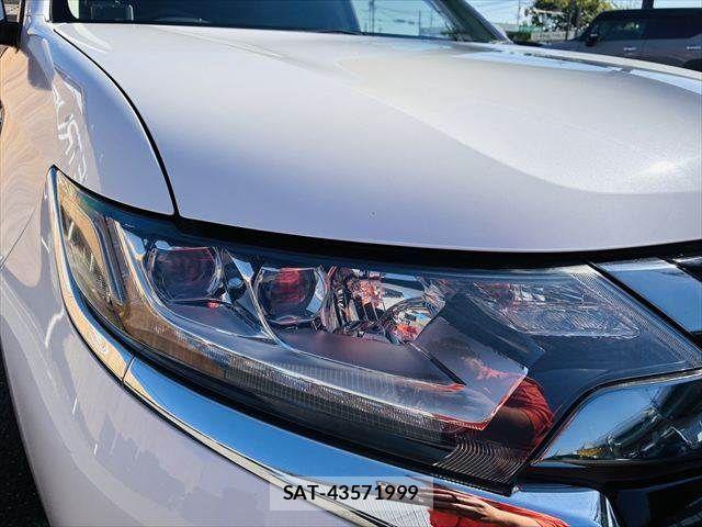 Mitsubishi OUTLANDER PHEV 2015-10 7216948-22