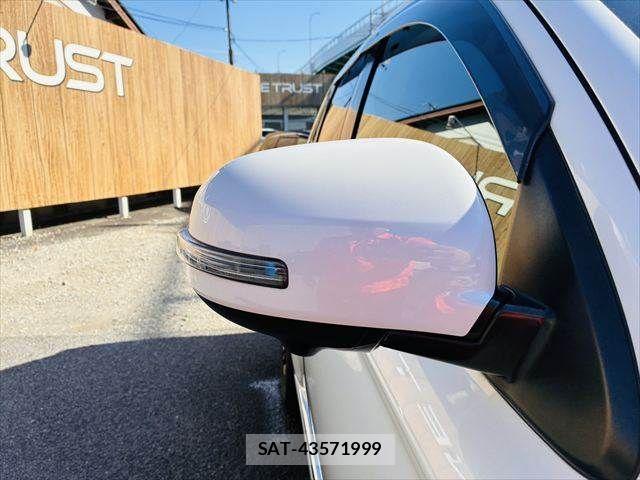 Mitsubishi OUTLANDER PHEV 2015-10 7216948-26
