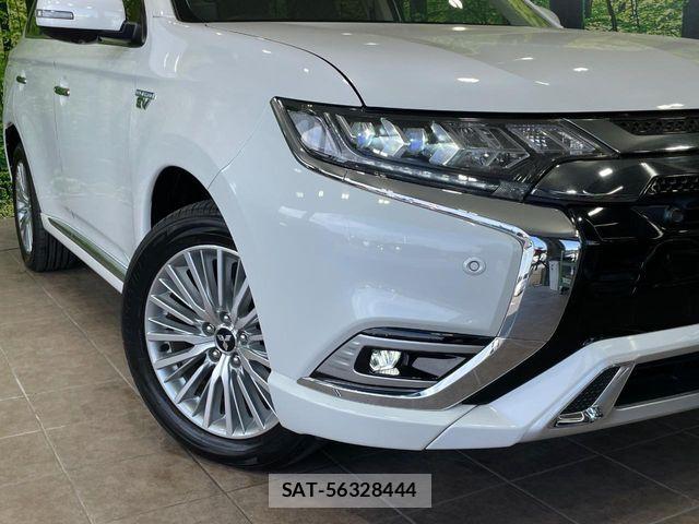 Mitsubishi OUTLANDER PHEV 2018-08 7223363-11