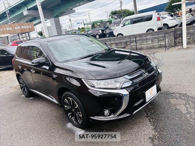 Mitsubishi OUTLANDER PHEV 2015-08 7223360-16