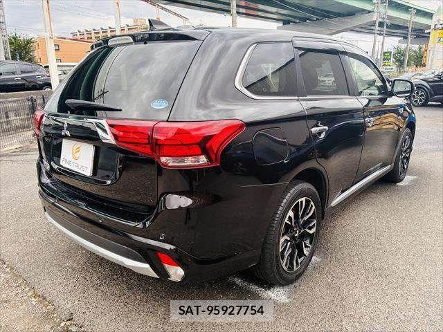 Mitsubishi OUTLANDER PHEV 2015-08 7223360-18