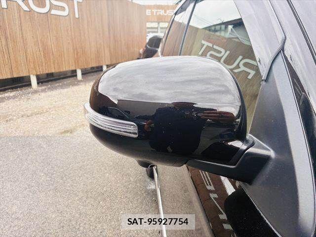Mitsubishi OUTLANDER PHEV 2015-08 7223360-27