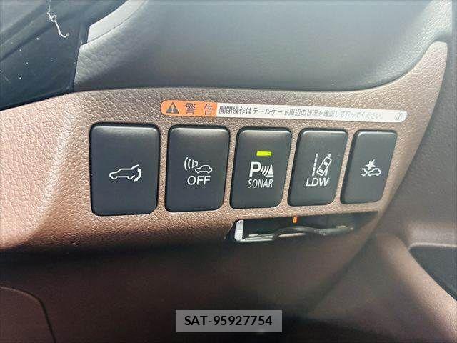 Mitsubishi OUTLANDER PHEV 2015-08 7223360-6