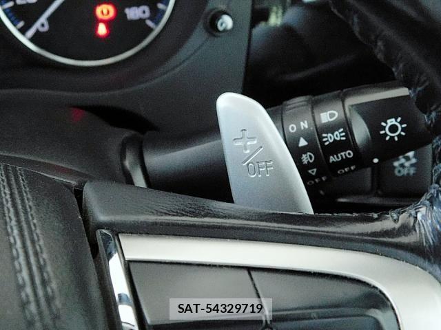 Mitsubishi OUTLANDER PHEV 2016-01 7223362-16